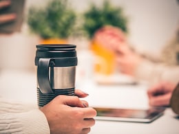 4 Travel-Friendly Coffee Flasks You Must Try