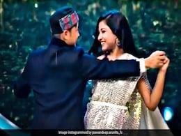 पवनदीप राजन और अरुणिता कांजीलाल की केमिस्ट्री ने मचाया धमाल, इमरान हाशमी के गाने पर डांस करते आए नजर पवनदीप राजन और अरुणिता कांजीलाल की केमिस्ट्री ने मचाया धमाल, इमरान हाशमी के गाने पर डांस करते आए नजर