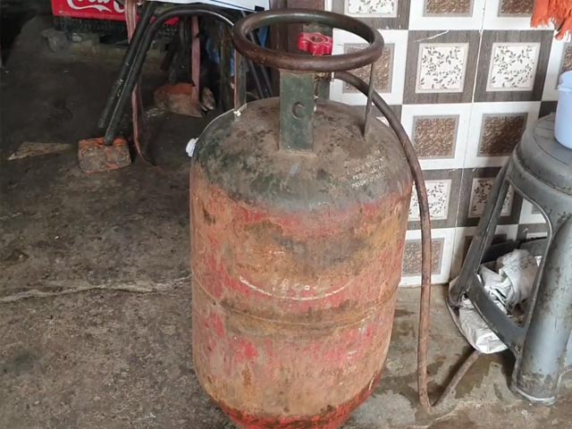 Commercial Gas Cylinder Prices Hiked By Rs 75 Per Unit