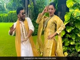 जैद दरबार ने गौहर खान के साथ पंजाबी डांस करते हुए शेयर किया वीडियो, बोले मेरी पगली...  जैद दरबार ने गौहर खान के साथ पंजाबी डांस करते हुए शेयर किया वीडियो, बोले मेरी पगली...