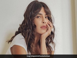 जब Priyanka Chopra प्लेन में ही लगी थीं फूट-फूटकर रोने, देसी गर्ल ने बताई यह वजह जब Priyanka Chopra प्लेन में ही लगी थीं फूट-फूटकर रोने, देसी गर्ल ने बताई यह वजह