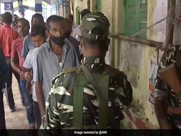 पश्चिम बंगाल उपचुनाव : भवानीपुर विधानसभा सीट पर चुनाव ‘शांतिपूर्ण’, शाम पांच बजे तक 53.32 प्रतिशत मतदान पश्चिम बंगाल उपचुनाव : भवानीपुर विधानसभा सीट पर चुनाव ‘शांतिपूर्ण’, शाम पांच बजे तक 53.32 प्रतिशत मतदान