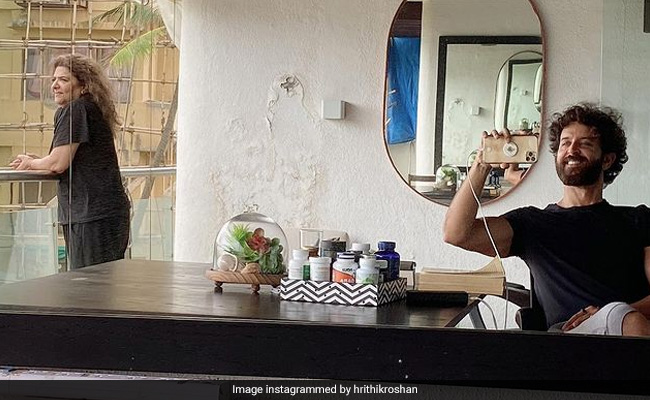 Hrithik Roshan's "Lazy Breakfast Date" With Mom Pinkie Looks Like This