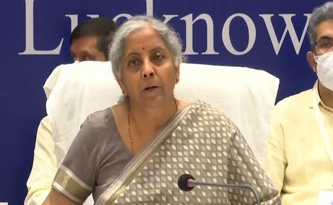 कोविड-19 की दवाओं पर छूट की अवधि 31 दिसंबर तक बढ़ाई : निर्मला सीतारमण