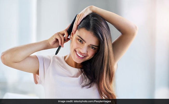 Hair care tips: Add amla, curry leaves and flax seeds to your diet for healthy hair