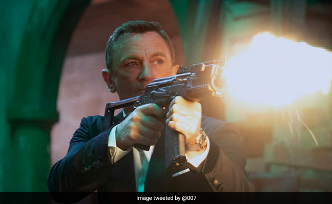 <i>No Time To Die</i> Review: Daniel Craig Gets The Send-Off He Deserves