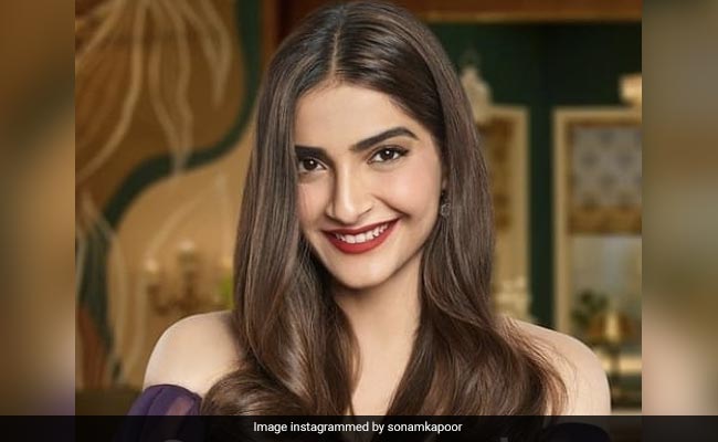 Sonam Kapoor On Hijab Row: If Turban Can Be A Choice, Then Why Not ...