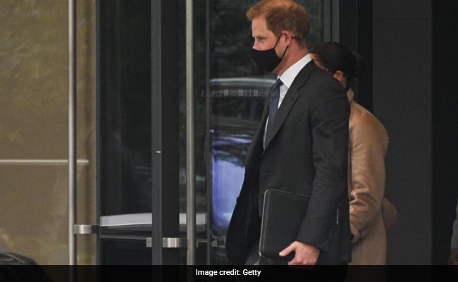 Prince Harry's Briefcase Identifies Him As... ''Archie's Papa''