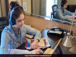 कल से शुरू हैं बजरंगी की ‘मुन्नी’ हर्षाली मल्होत्रा के एग्जाम, Photo शेयर कर बोलीं- Wish me luck… कल से शुरू हैं बजरंगी की ‘मुन्नी’ हर्षाली मल्होत्रा के एग्जाम, Photo शेयर कर बोलीं- Wish me luck…
