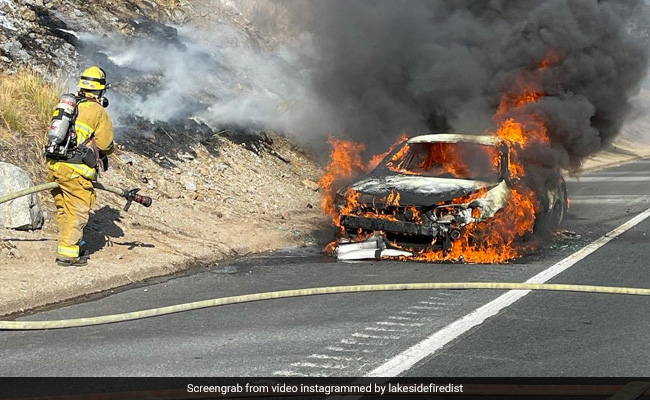 Watch: Good Samaritans Rescue Elderly Couple From Burning Vehicle