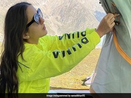 कैंपिंग पर निकलीं सारा अली खान, कभी बॉनफायर तो कभी पानी से खेलते आईं नजर...देखें Photos और Video    कैंपिंग पर निकलीं सारा अली खान, कभी बॉनफायर तो कभी पानी से खेलते आईं नजर...देखें Photos और Video