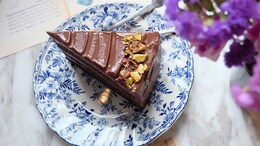 3-Ingredient Chocolate Banana Cake: A Quick And Yummy Chocolate Cake Recipe For Special Occasions