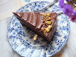 3-Ingredient Chocolate Banana Cake: A Quick And Yummy Chocolate Cake Recipe For Special Occasions