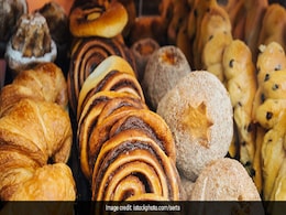 Diwali 2021 Recipes: इन 10 स्वीट रेसिपीज़ के साथ दीपावली के त्योहार को बनाएं खास Diwali 2021 Recipes: इन 10 स्वीट रेसिपीज़ के साथ दीपावली के त्योहार को बनाएं खास