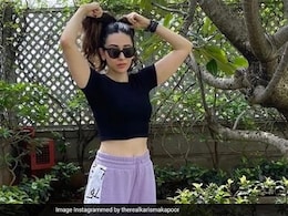 90 च्या दशकात करिष्मा कपूर झाली होती सडपातळ!झरझर घटवलं होतं 25 किलो वजन,'या' DEIT प्लॅनबाबत अनेकांना माहितच नाही 90 च्या दशकात करिष्मा कपूर झाली होती सडपातळ!झरझर घटवलं होतं 25 किलो वजन,'या' DEIT प्लॅनबाबत अनेकांना माहितच नाही