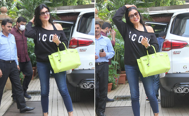 Sushmita Sen's Rs 18 Lakh Lime Green Hermes Birkin Handbag Is Our Eye "Candy" Of The Day