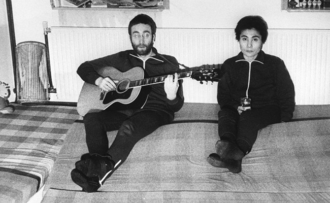 Imagine That: Unheard John Lennon Tape Goes On Sale
