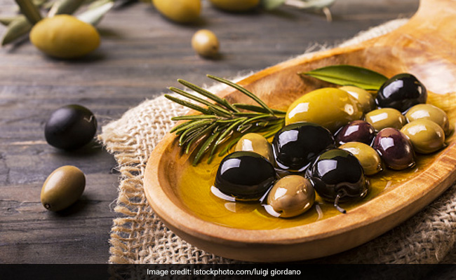 Diabetes Month 2021: डायबिटीज को कंट्रोल करने के लिए बनाएं जैतून के पत्‍तों का काढ़ा