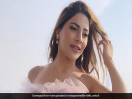 Nikki Tamboli ने खूबसूरत सी पिंक ड्रेस पहन अंग्रेजी गाने पर यूं दिखाया स्टाइल, फैन्स बोले- प्रिंसेस...देखें Video Nikki Tamboli ने खूबसूरत सी पिंक ड्रेस पहन अंग्रेजी गाने पर यूं दिखाया स्टाइल, फैन्स बोले- प्रिंसेस...देखें Video