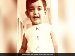 फोटो में मुस्कुराता हुआ बच्चा आज है बॉलीवुड का सबसे बड़ा सितारा, नहीं पहचान पा रहे लोग फोटो में मुस्कुराता हुआ बच्चा आज है बॉलीवुड का सबसे बड़ा सितारा, नहीं पहचान पा रहे लोग