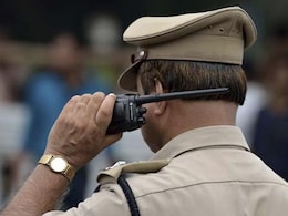 Conmen Posing As Cops Dupe Senior Citizens Of Valuables In Goa Conmen Posing As Cops Dupe Senior Citizens Of Valuables In Goa