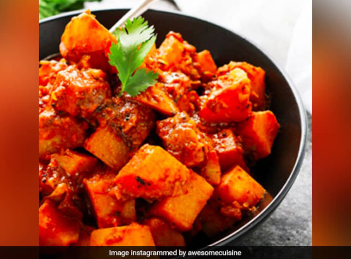 Goan Recipes: 4 Ways To Make The Spicy Vindaloo Curry At ...