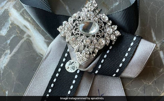 Jackie Shroff Finally Got Amitabh Bachchan's Autograph - But Not On Anything So Boring As Paper