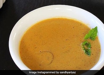 This Onion Salan Recipe Is Perfect To Pair Up With All Your Biryanis This Onion Salan Recipe Is Perfect To Pair Up With All Your Biryanis