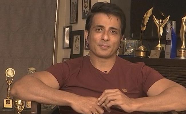 Actor Sonu Sood Appears In Court In 2014 Firing Case At Producer's Home