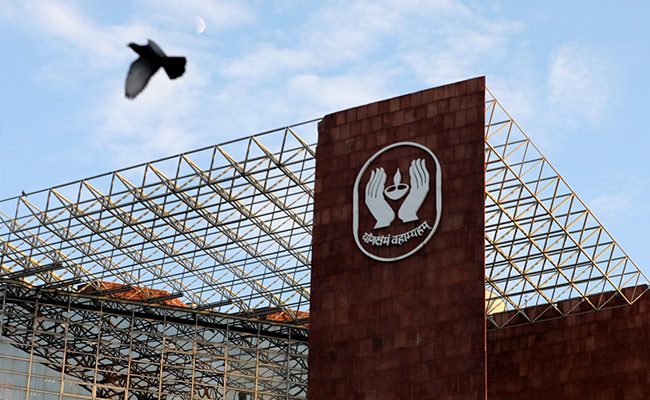Indian Law Firms Reluctant To Advise On IPO Of Insurance Giant LIC: Report