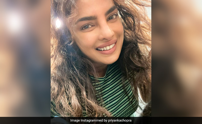The Reason Priyanka Chopra's Selfie Is Only 10 Per Cent Face Is Obvious