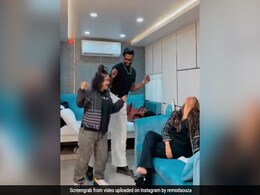 रेमो डिसूजा ने इस लड़की संग किया कमाल का डांस, सोफे पर बैठ हंंसती रही पत्नी- देखें Video रेमो डिसूजा ने इस लड़की संग किया कमाल का डांस, सोफे पर बैठ हंंसती रही पत्नी- देखें Video