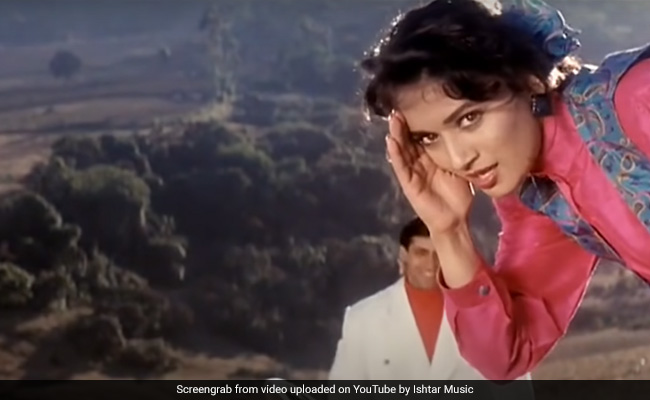 Madhuri Dixit's Infectious Energy In This <i>Saajan</i> Song Tea-splained