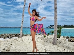 टीवी की ये फेमस अभिनेत्री मालदीव में कर रही हैं एंजॉय, टू-पीस में शेयर की ग्लैमरस फोटो टीवी की ये फेमस अभिनेत्री मालदीव में कर रही हैं एंजॉय, टू-पीस में शेयर की ग्लैमरस फोटो