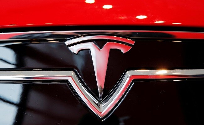 Tesla Lobbies Prime Minister Modi's Office To Slash Taxes Before It Enters The Indian Market: Report Tesla Lobbies Prime Minister Modi's Office To Slash Taxes Before It Enters The Indian Market: Report