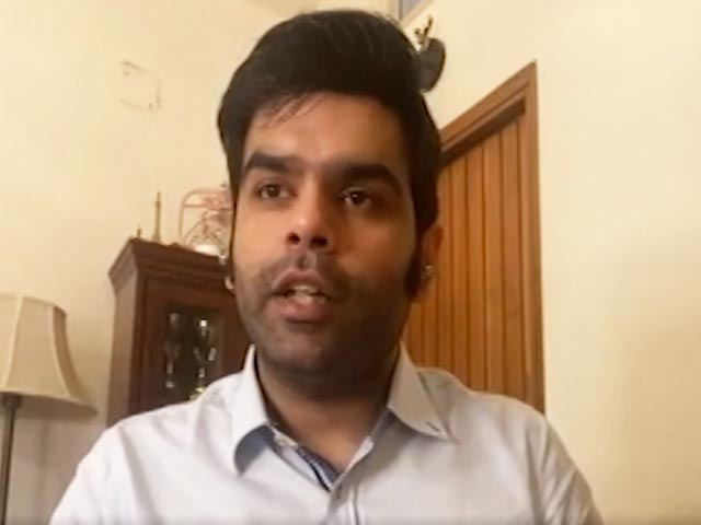 How Can Schools Support Teenagers Facing Gender Identity Issues?