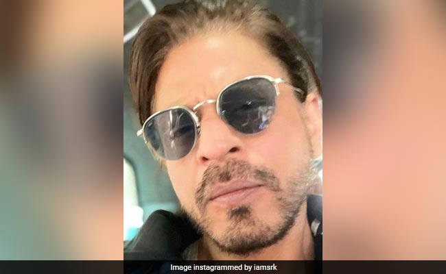 शाहरुख के घर में रिसेप्शन से आगे नहीं गए NCB अधिकारी, SRK-गौरी से नहीं हुआ सामना : सूत्र