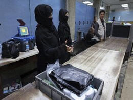 12 Afghan Women Brave Fears To Return To Work At Kabul Airport 12 Afghan Women Brave Fears To Return To Work At Kabul Airport