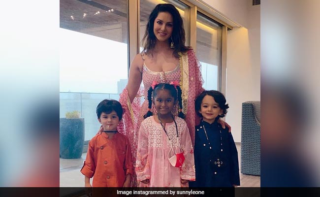 At Sunny Leone's Ganesh Chaturthi Celebrations, These Cuties Stole The Show