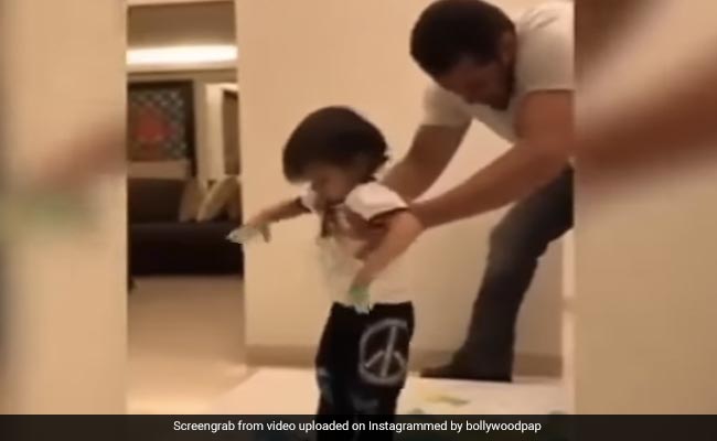 सलमान खान ने भांजे आहिल के साथ की पेंटिंग, फर्श पर लेट यूं मस्ती करते दिखे- देखें Video