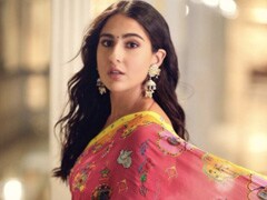 Trend : जब सारा अली खान ने पहनी 'मेरे पास मां हैं' वाली साड़ी, आप भी कुछ ऐसी पंच लाइन वाली ड्रेस कर सकते हैं कैरी