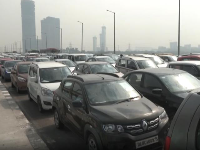 Watch: Massive Traffic Jam In Delhi's Kalindi Kunj