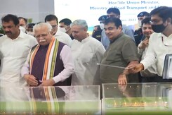 Nitin Gadkari Reviews Progress Of Delhi-Mumbai Expressway Nitin Gadkari Reviews Progress Of Delhi-Mumbai Expressway