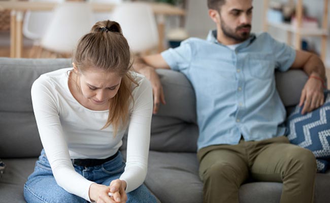 5 Signs That Will Help You To Know If You're In A One-Sided Relationship