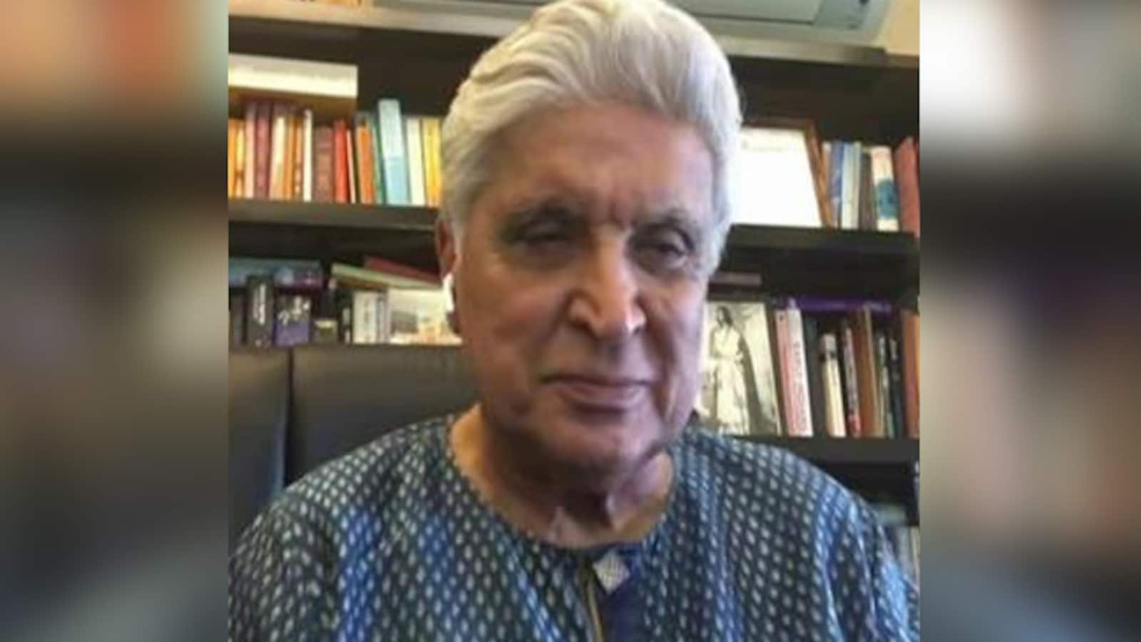 Javed Akhtar Posts Cryptic Tweet, Users React With Hilarious Memes