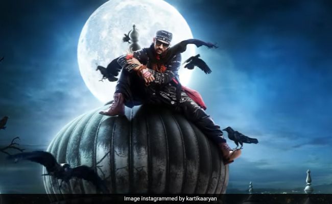 <I>Bhool Bhulaiyaa 2</i> Motion Poster: Kartik Aaryan Crosses Over To The Dark Side. Is It Halloween Already?