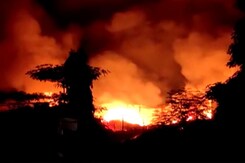 Massive Fire Breaks Out At Scrapyard In Mumbai Massive Fire Breaks Out At Scrapyard In Mumbai