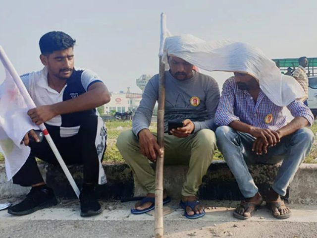 Harrowing Time On Highways, Say Commuters Stuck During <i>Bharat Bandh</i>