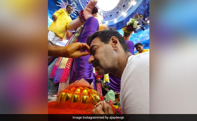 Ganesh Chaturthi 2021: अजय देवगन से माधुरी दीक्षित तक, सेलेब्स ने खास अंदाज मे दी फैन्स को गणेश चतुर्थी की बधाई
