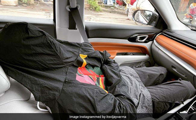 We Prefer Vijay Varma's Version Of Kim Kardashian's Viral Met Gala Look. Sorry, Kim